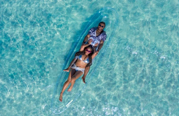 Couple’s Clear Kayak Photoshoot - Image 8