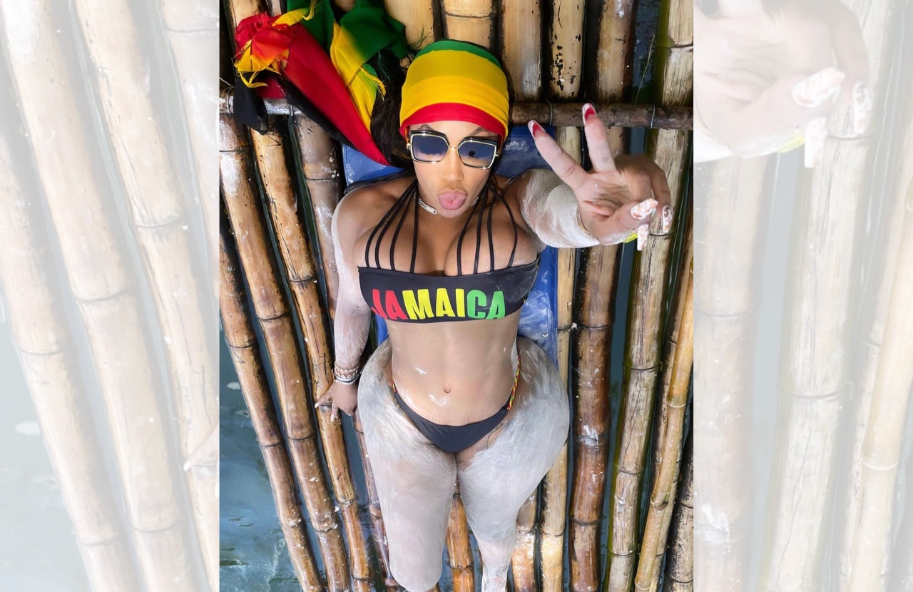 Bamboo Rafting & Limestone Massage